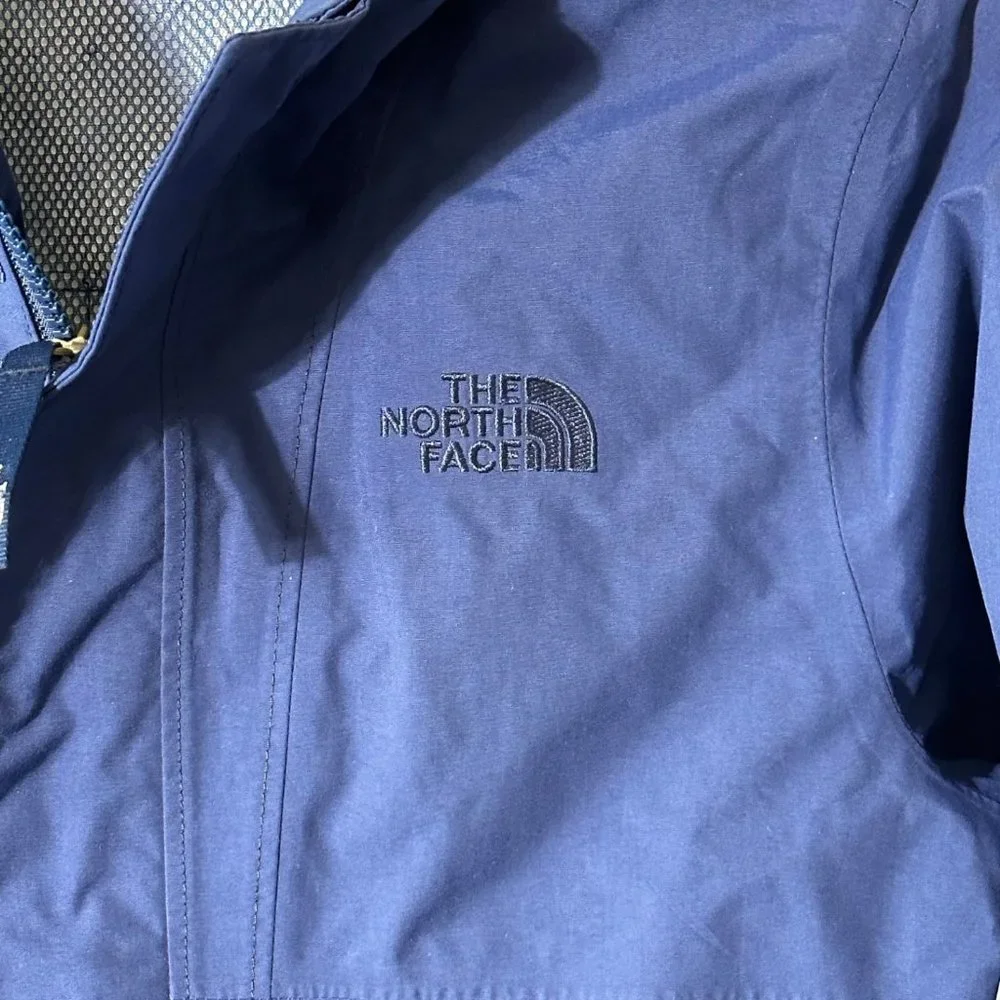 The North Face Blue Nylon Rainjacket Girls M 10 12